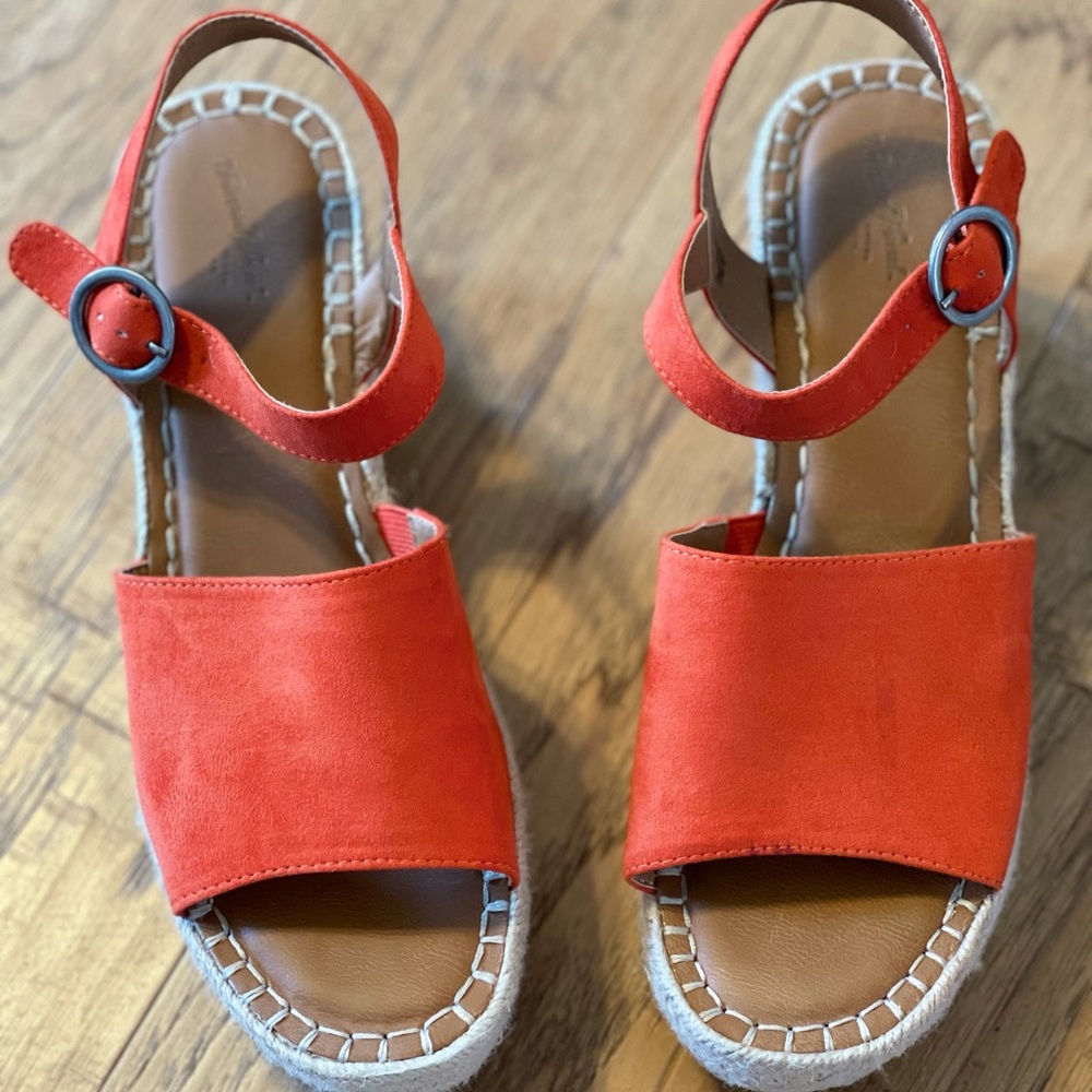 Universal Thread Platform Shoes